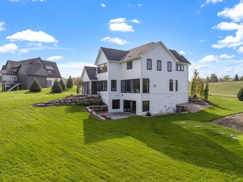 7964 207th St E, Prior Lake, MN 55372