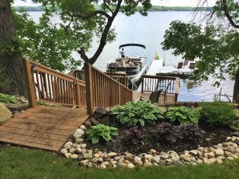 1060 S Andrew Dr, New London, MN 56273