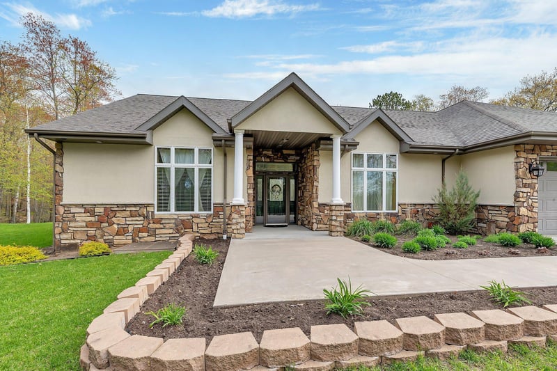 3842 Sebie Lake Rd, Fort Ripley, MN 56449