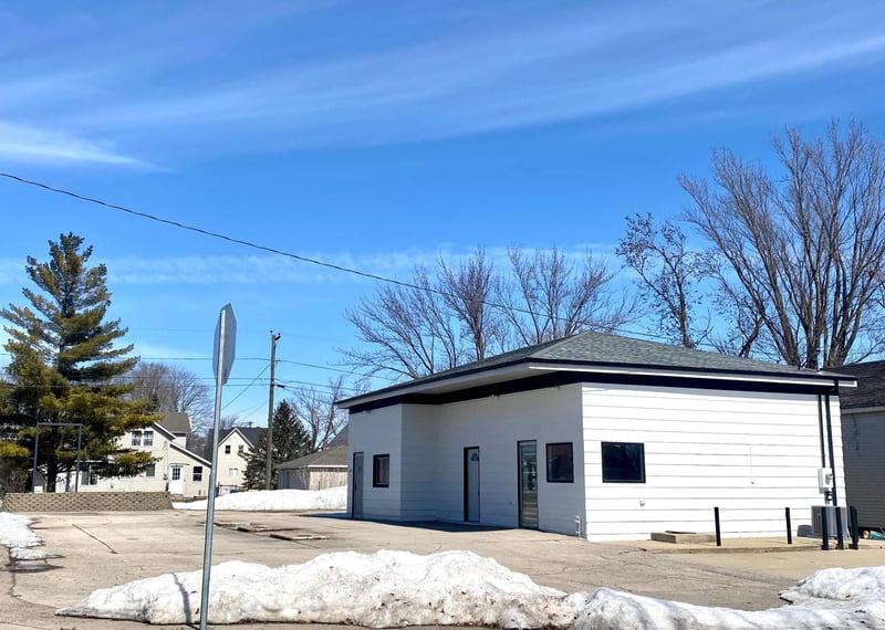 421 State St S, West Concord, MN 55985
