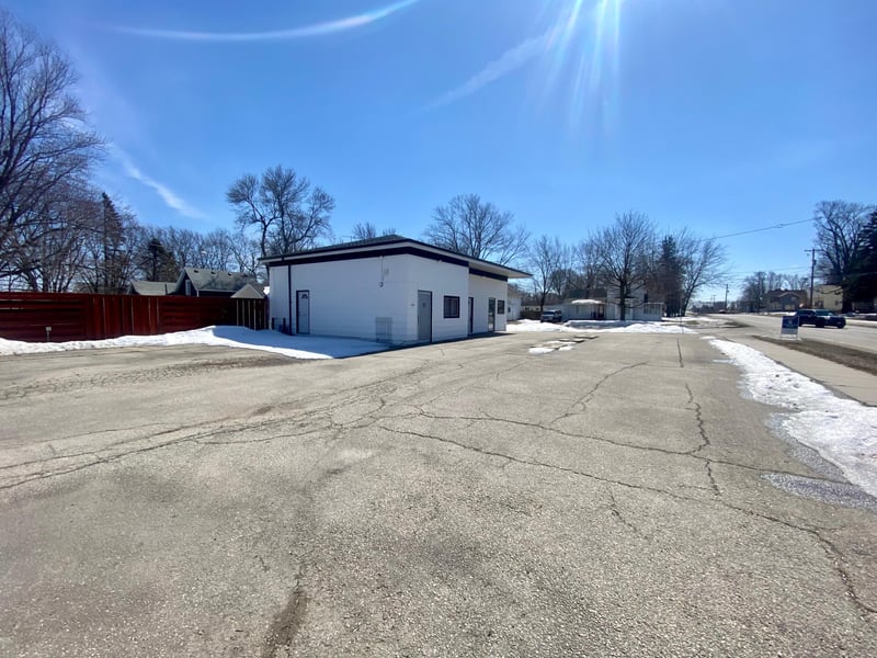 421 State St S, West Concord, MN 55985