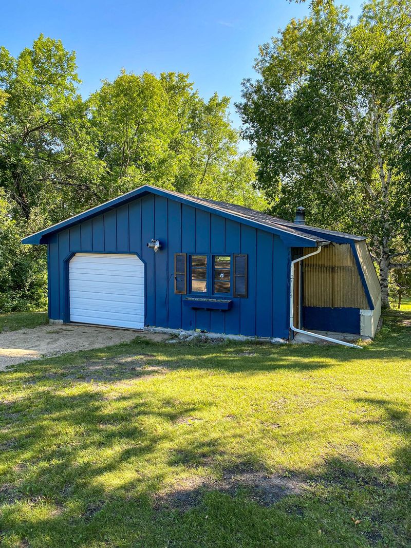 27362 220th Ave SW, Crookston, MN 56716