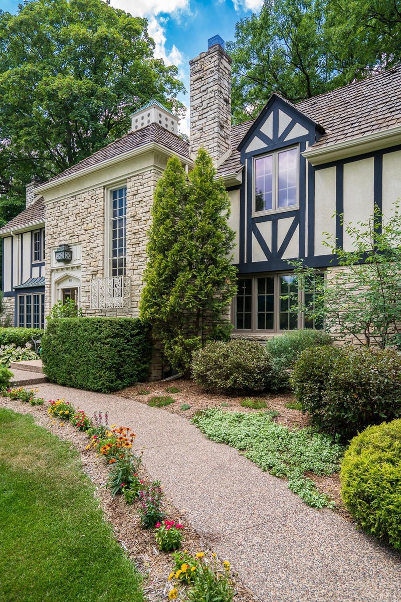 800 Tyrol Trl, Golden Valley, MN 55416