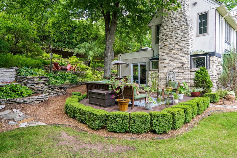 800 Tyrol Trl, Golden Valley, MN 55416