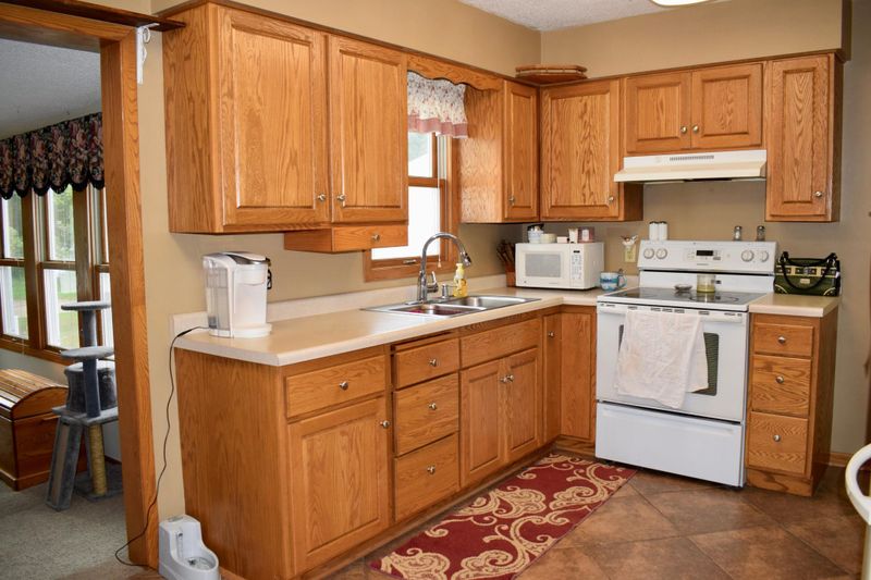 302 Merriam Ave S, Thief River Falls, MN 56701