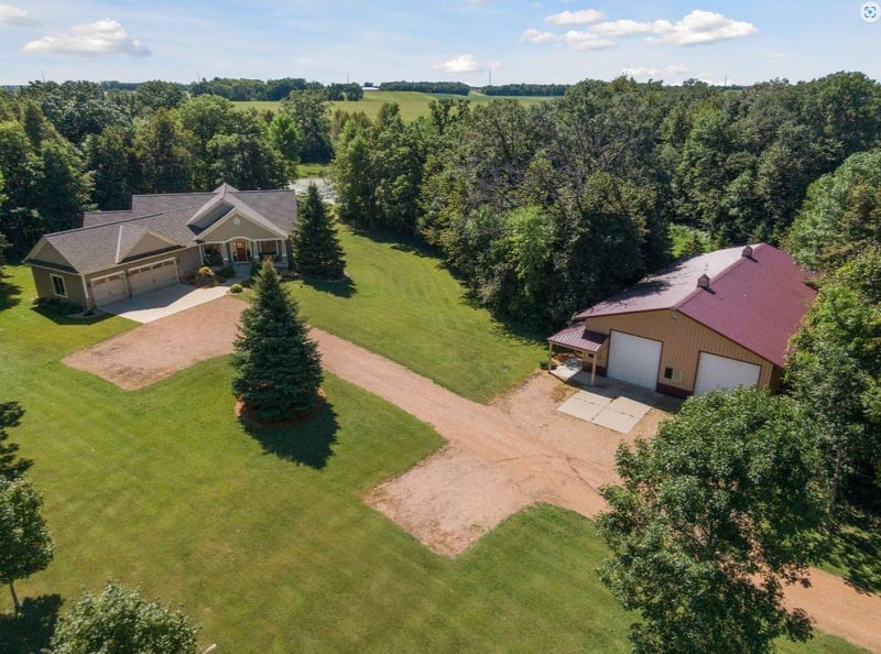 19535 301st Ave, Belle Plaine, MN 56011