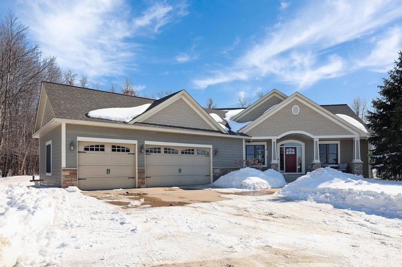 19535 301st Ave, Belle Plaine, MN 56011