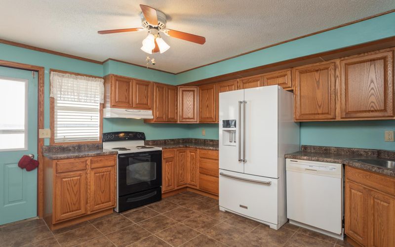 3752 Christopherson Rd NW, Alexandria, MN 56308