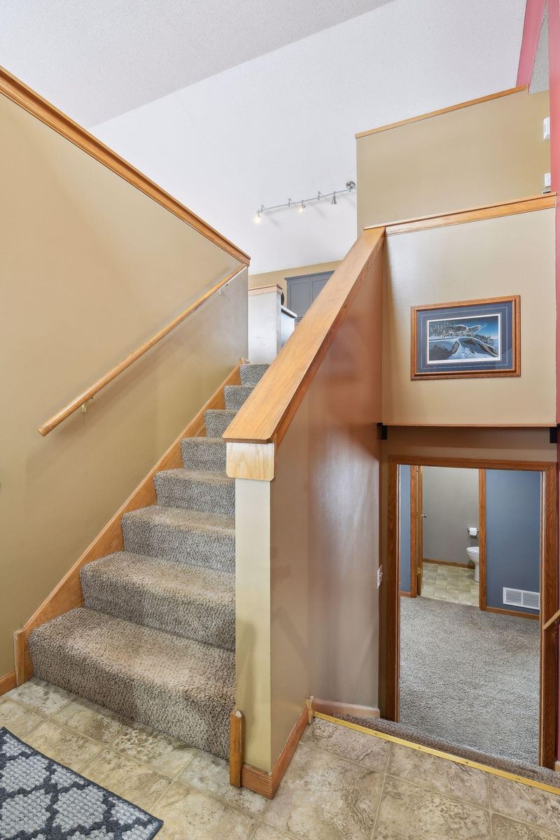 1337 Taft St S, Cambridge, MN 55008