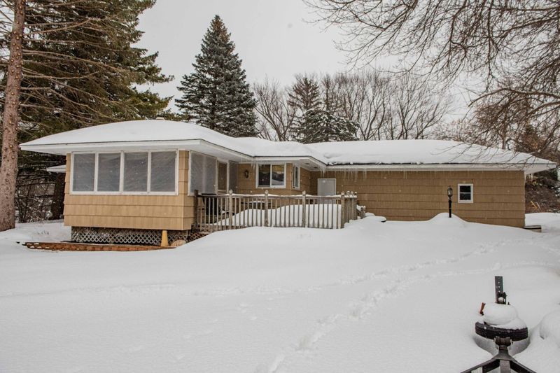35 Hackberry Hill, Orono, MN 55356