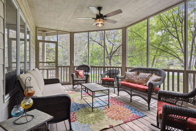 2864 Pelican Point Cir, Mound, MN 55364