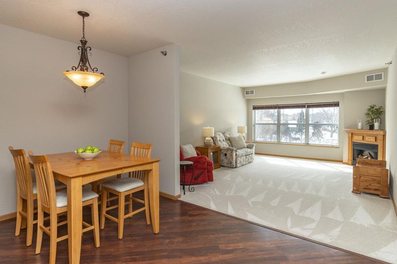 1341 Lake Dr W #B203, Chanhassen, MN 55317