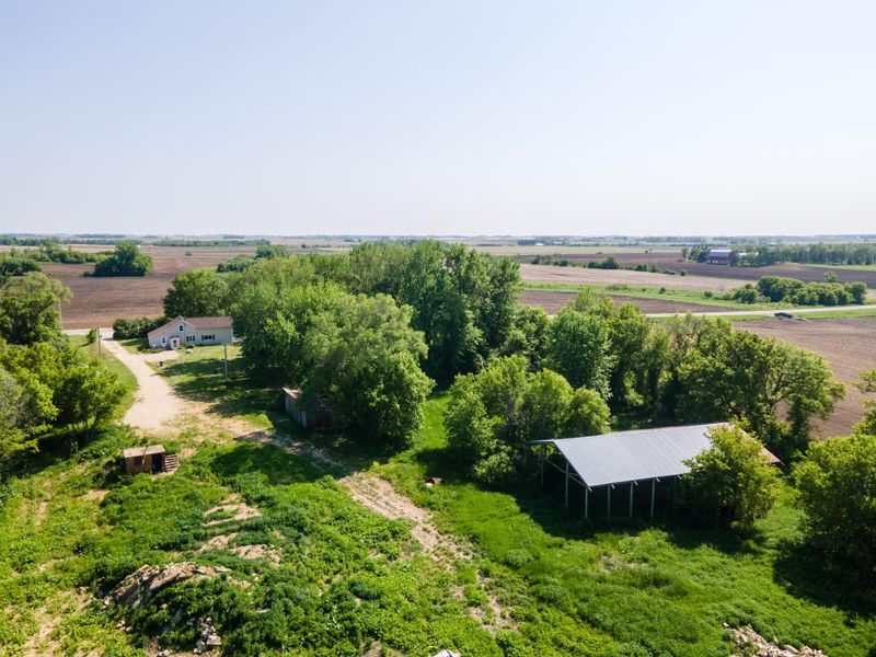 8249 County 11 Blvd, Kenyon, MN 55946