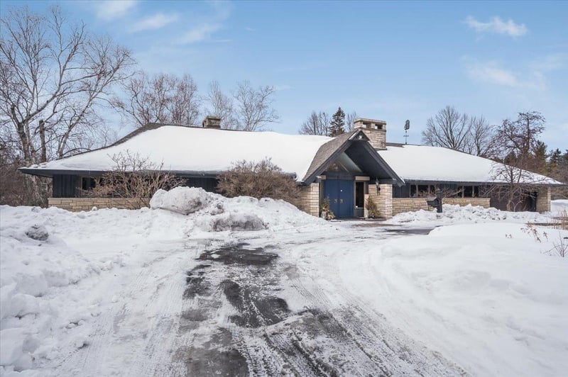 5 Gitchinadji Dr, Superior, WI 54880