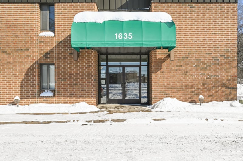1635 Coon Rapids Blvd NW, Coon Rapids, MN 55433