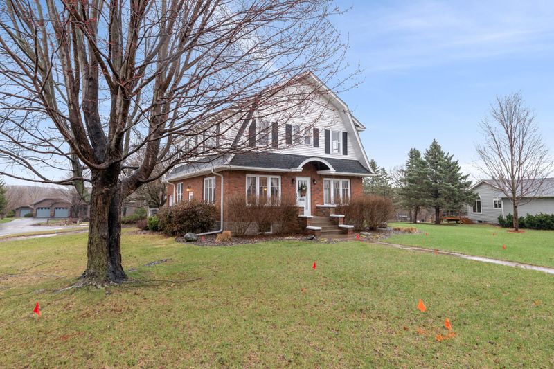 912 Martys Way, Osceola, WI 54020