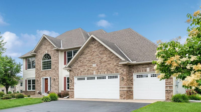 17795 Hydrangea Ln, Lakeville, MN 55044