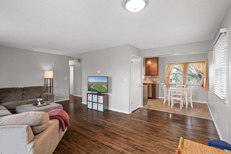 1825 Parker Rd, Saint Louis Park, MN 55426