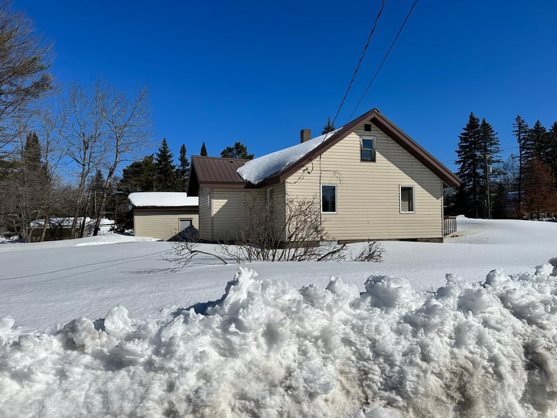 3755 Haines Rd, Hermantown, MN 55811