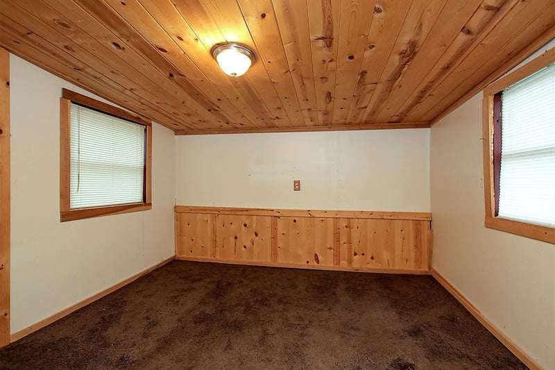 319 NE 4th St, Buffalo Lake, MN 55314