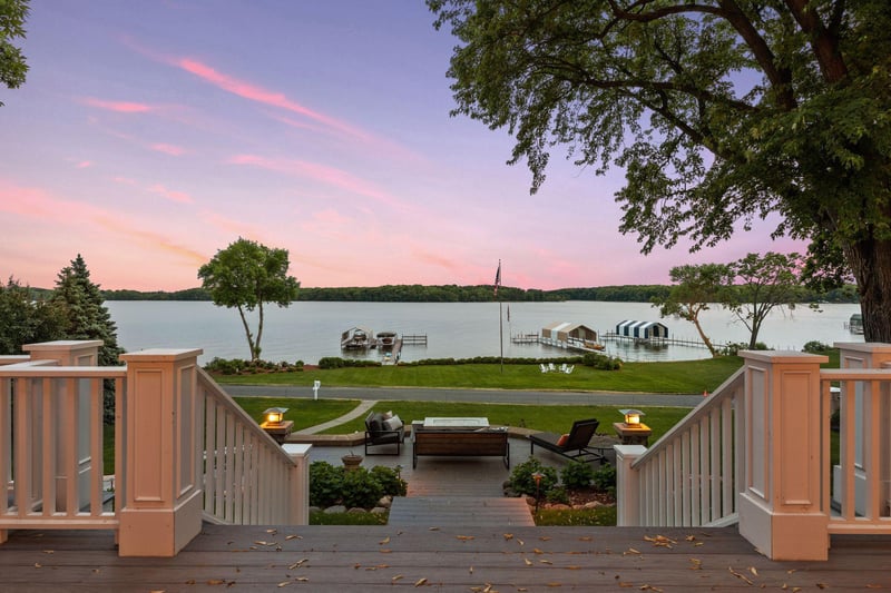 2462 Lafayette Rd, Wayzata, MN 55391