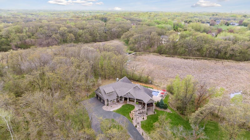 21685 Boulder Creek Dr, Lakeville, MN 55044