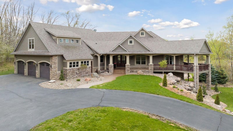 21685 Boulder Creek Dr, Lakeville, MN 55044