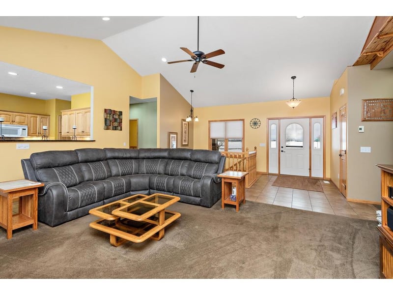 10543 Platt Ave NW, South Haven, MN 55382