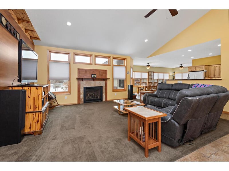 10543 Platt Ave NW, South Haven, MN 55382