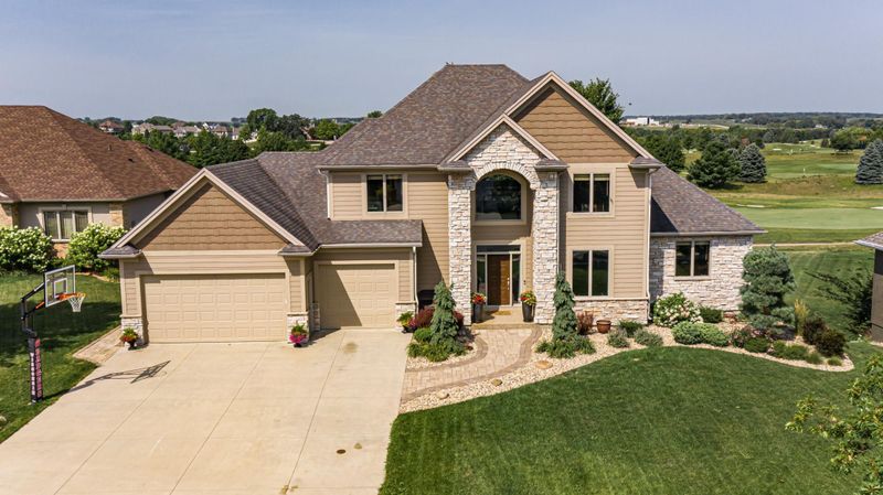 1621 Ancaster Dr, Byron, MN 55920