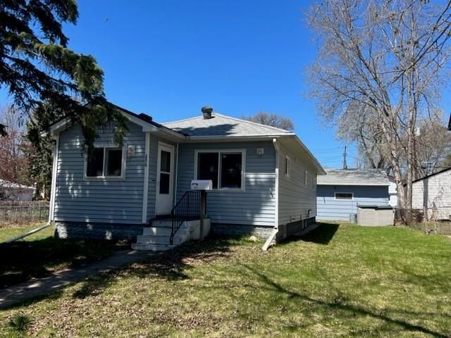 2015 22nd Ave NE, Minneapolis, MN 55418