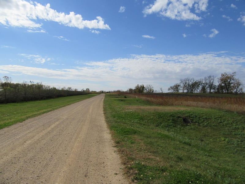 680 W Lake St, Avoca, MN 56114