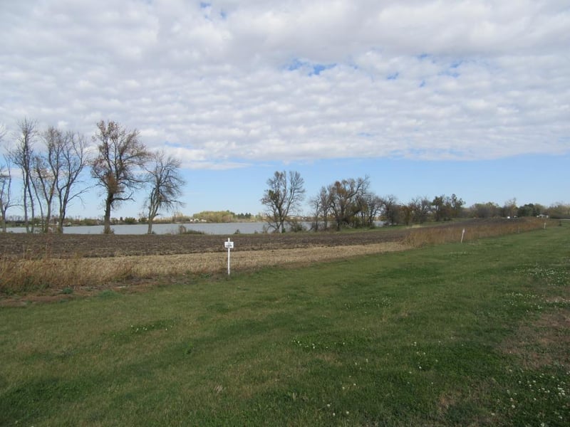 680 W Lake St, Avoca, MN 56114