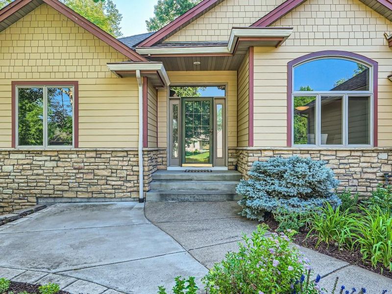 5665 Newberry Ave N, Stillwater, MN 55082