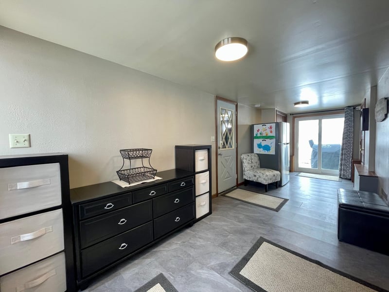 400 Duluth Ave, Holland, MN 56139