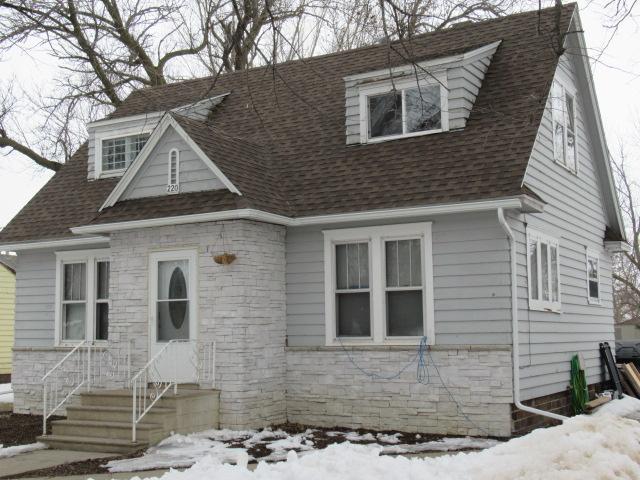 220 Main St, Revere, MN 56166