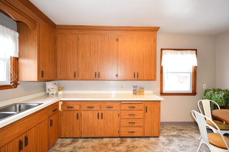 305 2nd Ave, Goodhue, MN 55027
