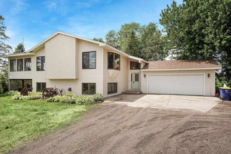 9600 Dennison Blvd S, Northfield, MN 55057