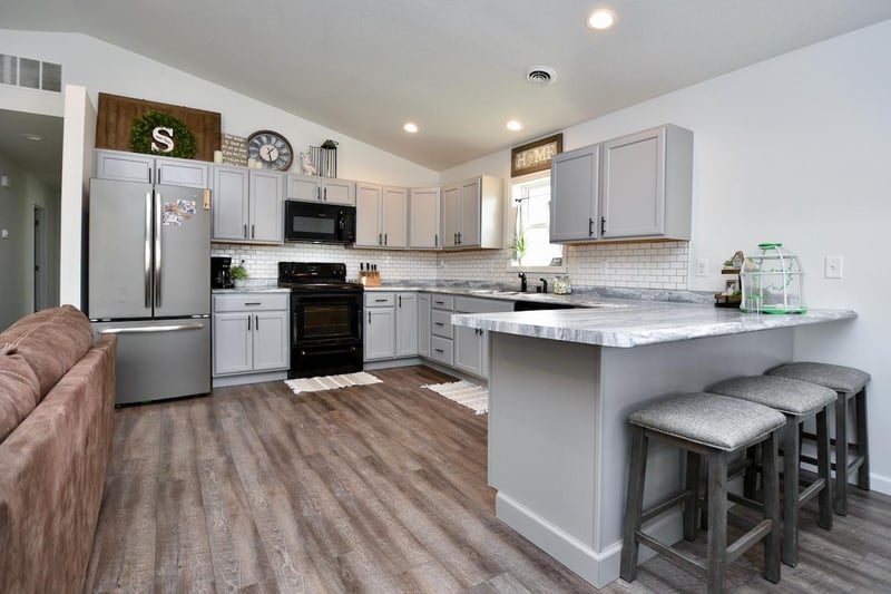 116 Schultz St, Utica, MN 55979