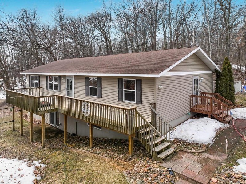 N3371 730th St, Elk Mound, WI 54739