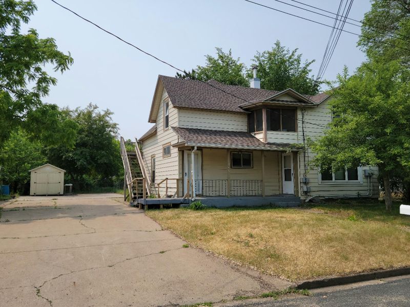 306 18th Ave E, Menomonie, WI 54751