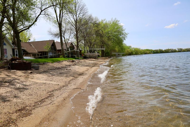 32 Benjamins Rd, Garvin, MN 56132