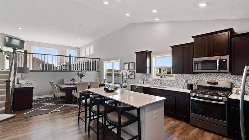 7377 Crane Dr, Lino Lakes, MN 55038