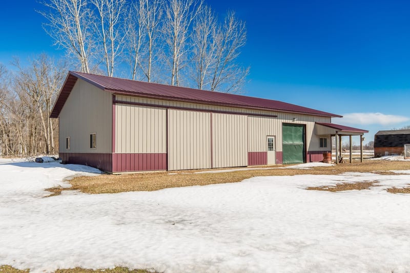 117 Woods Dr, Le Sueur, MN 56058