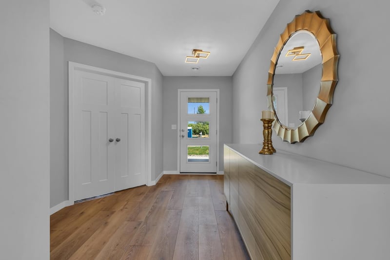 31017 Goldfinch Ln, Rockville, MN 56369