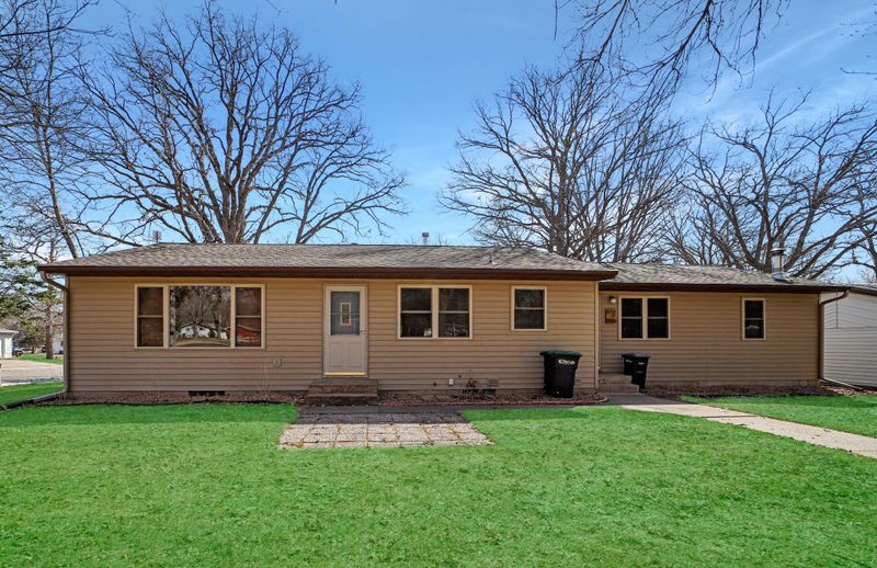 801 5th St SW, Little Falls, MN 56345