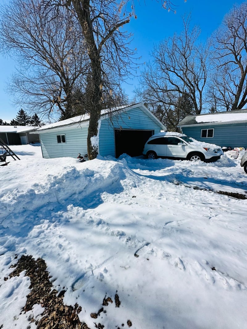 307 Woodrow St W, Grygla, MN 56727