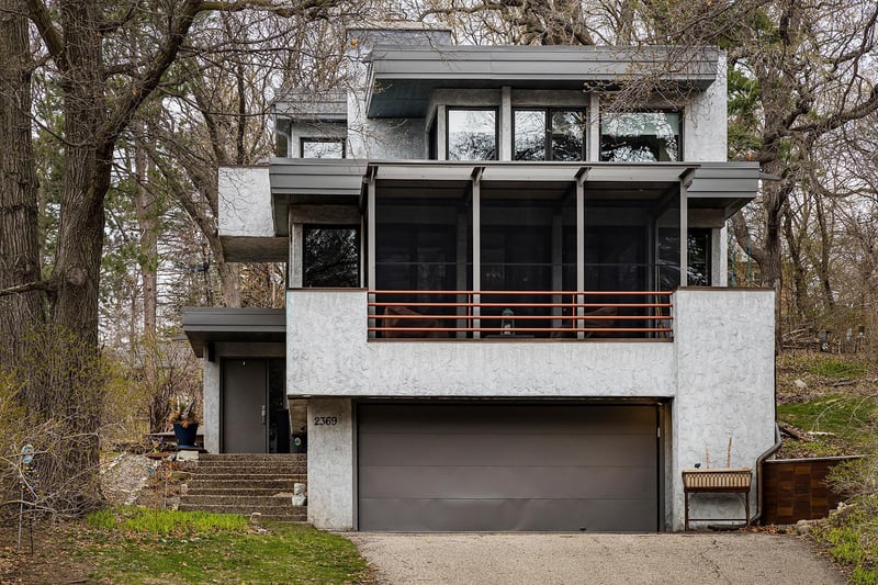 2369 Carter Ave, Saint Paul, MN 55108