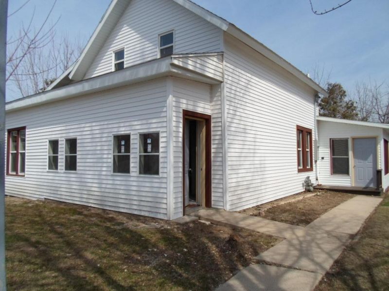 214 Saint Paul St NW, Preston, MN 55965