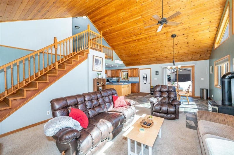 7266 Maple Hill Dr, Saginaw, MN 55779
